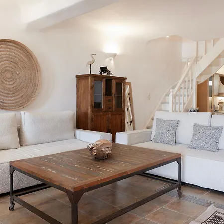 Baos Pool * Mykonos Town